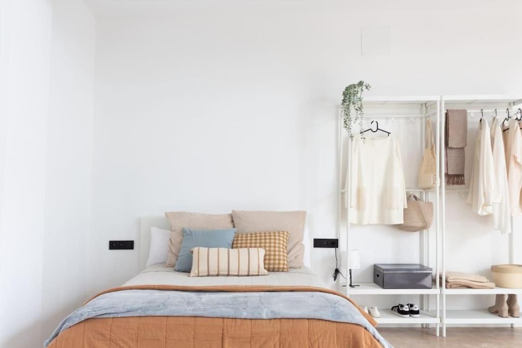 Vlc Host - Manya Apartment Valencia Bagian luar foto